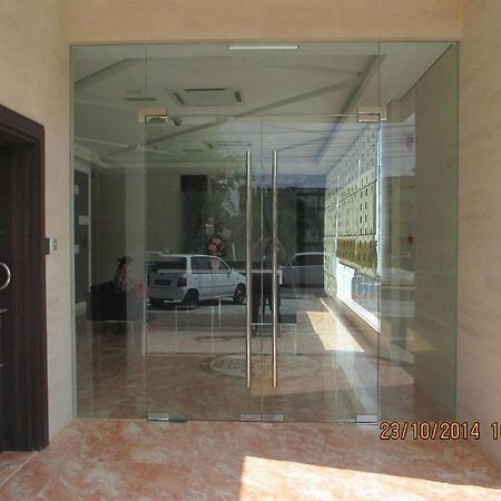 Kemena View Hotel Kuching Exterior foto