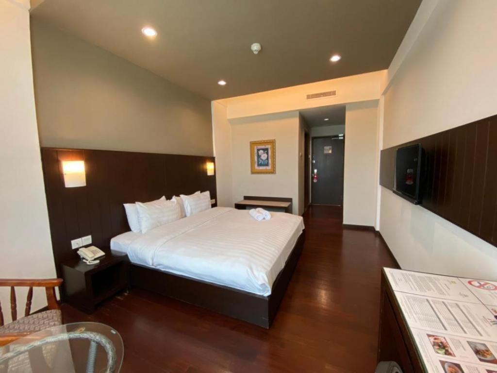 Kemena View Hotel Kuching Exterior foto