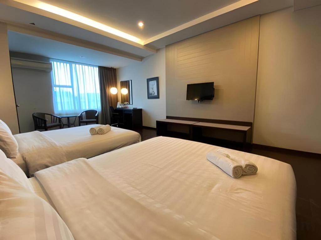 Kemena View Hotel Kuching Exterior foto